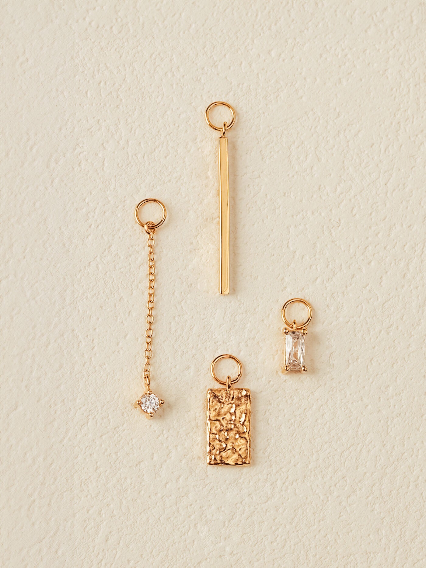 Huggie charms collection in gold vermeil